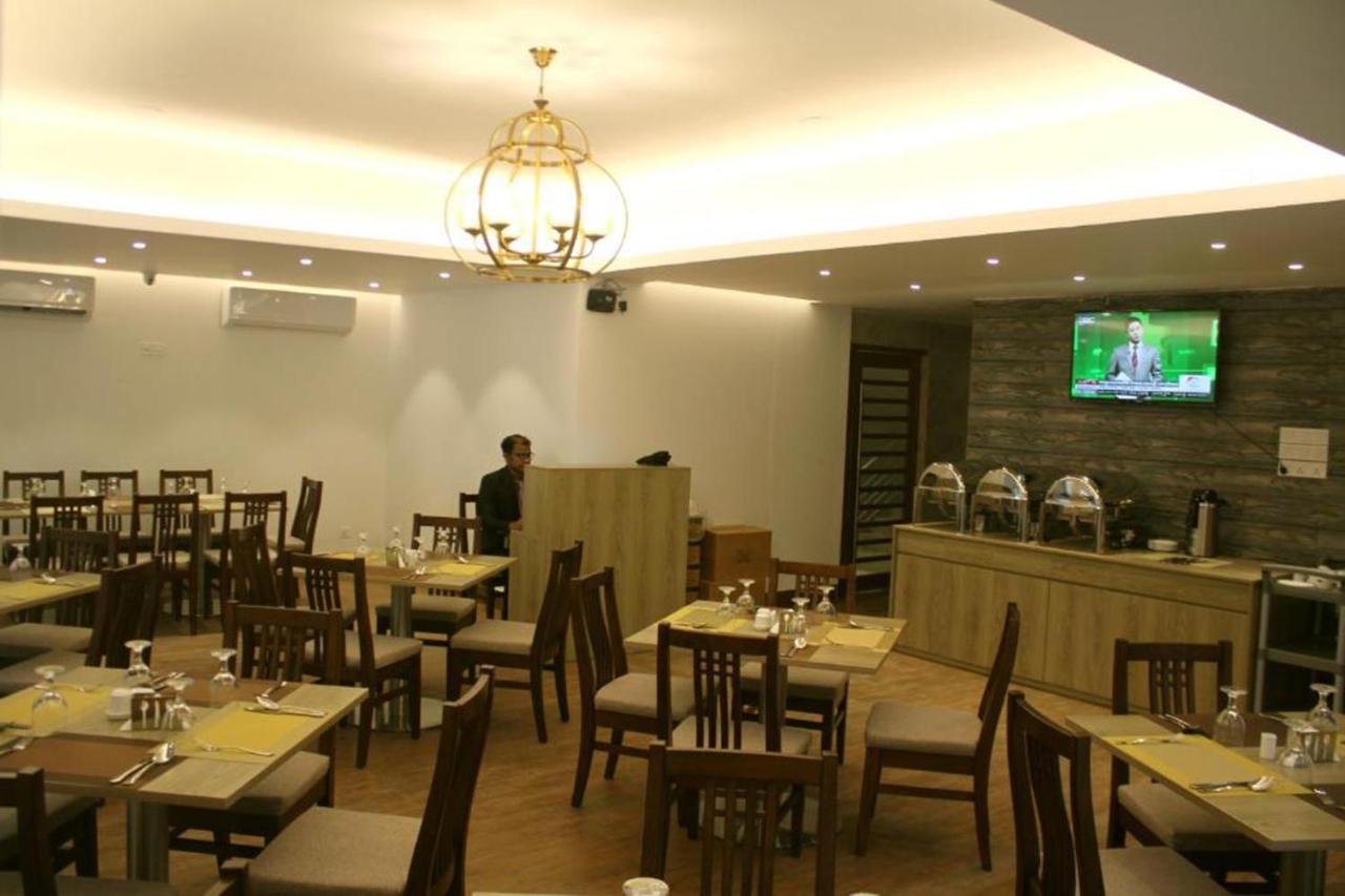Priyo Nibash Stylish Residential Hotel Дакка Экстерьер фото