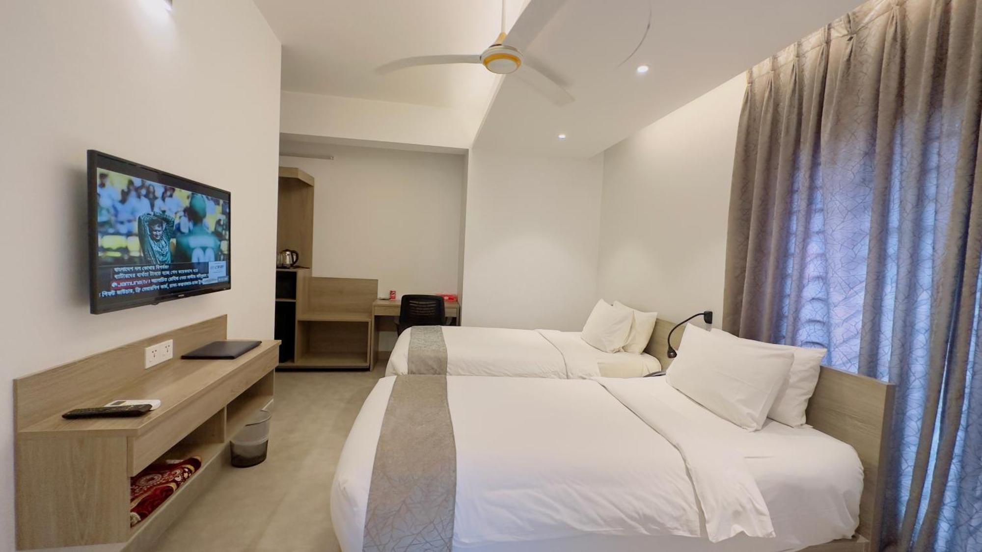 Priyo Nibash Stylish Residential Hotel Дакка Экстерьер фото
