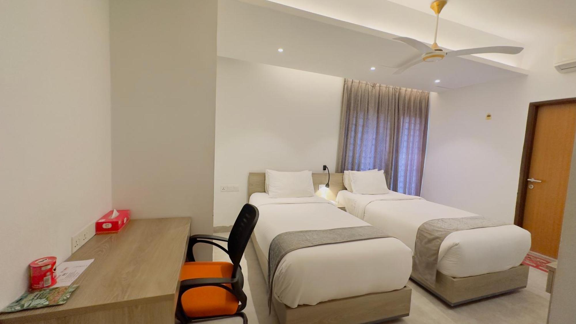 Priyo Nibash Stylish Residential Hotel Дакка Экстерьер фото
